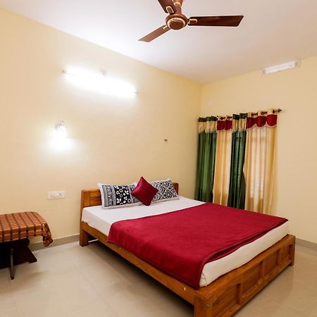 Sky Blue Homestay With Pool 비티리 외부 사진