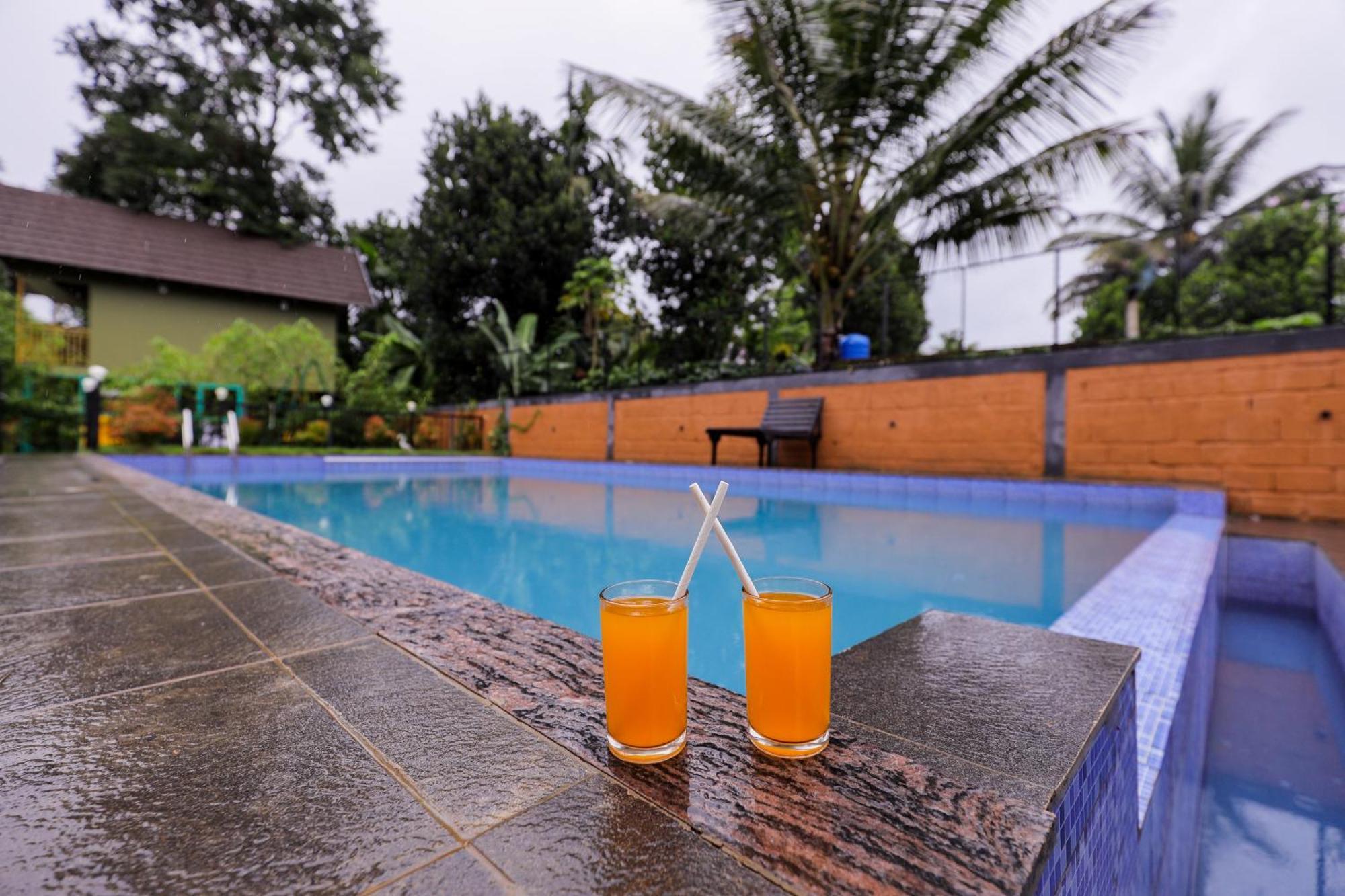 Sky Blue Homestay With Pool 비티리 외부 사진