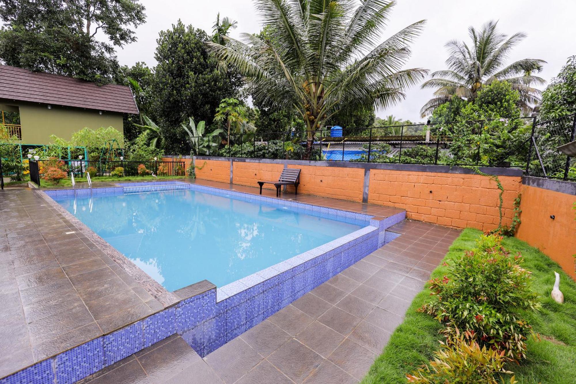 Sky Blue Homestay With Pool 비티리 외부 사진